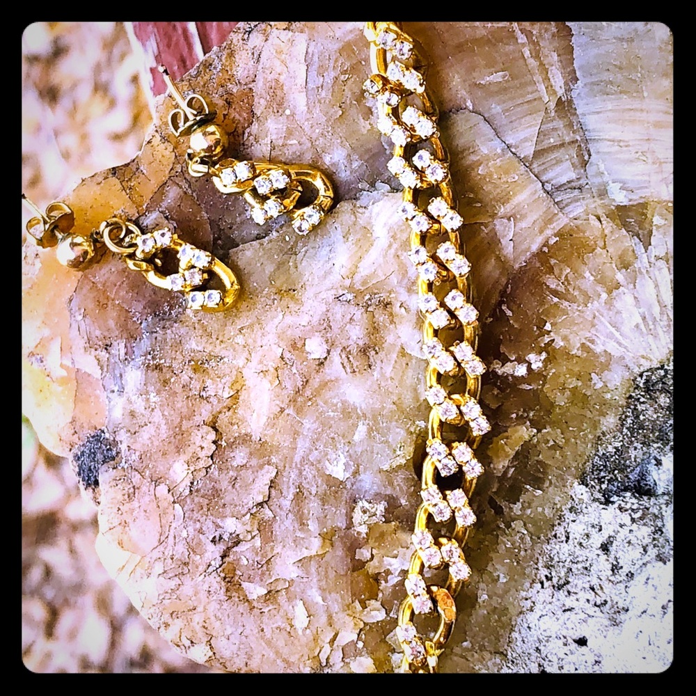 VTG gold link rhinestone necklace & earrings